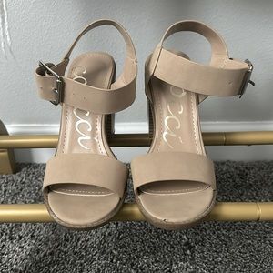 Ccocci Block Heel 7.5